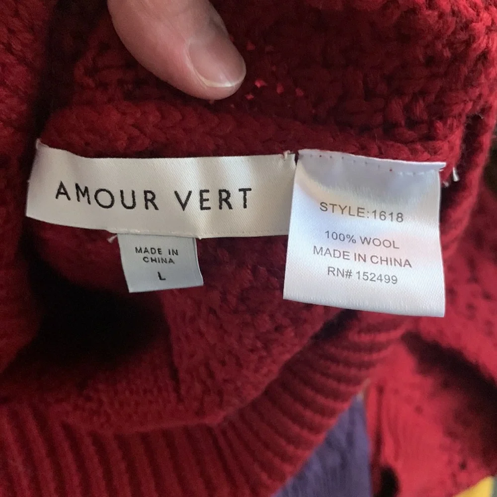 Amour Vert Deep Red Turtleneck Sweater - Picture 6 of 6
